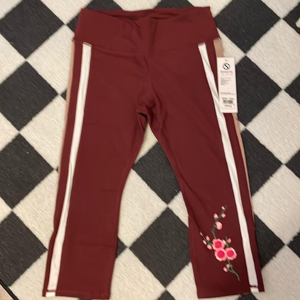 Shape capris. Size M.